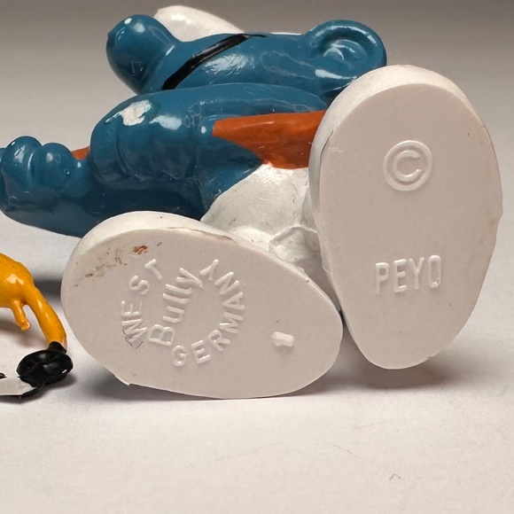 Vintage Fishing Smurf Figure – Bully – West Germany – © Peyo - Picture 9 of 9